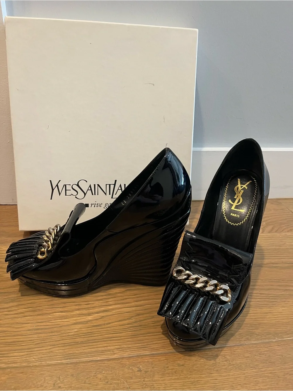 EUC YSL Rive Gauche 37 Myranda Patent Leather Fringe Kiltie Chain Loafer w/ box